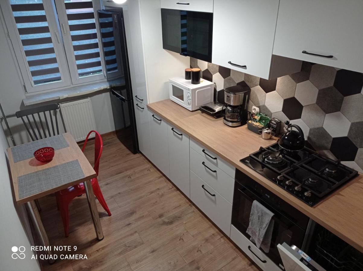 Apartament Na Parterze Стальова-Воля Екстер'єр фото